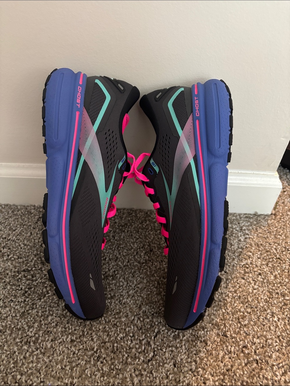 Brooks Ghost 16 (women’s 9.5) - Picture 3 of 7